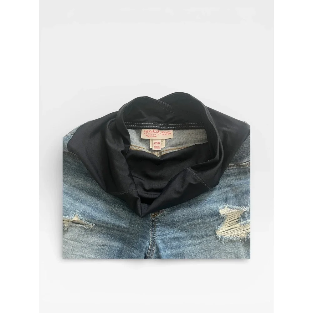 Isabel Maternity Ingrid & Isabel Distressed Denim Midi Shorts Blue‎ Size 2/26